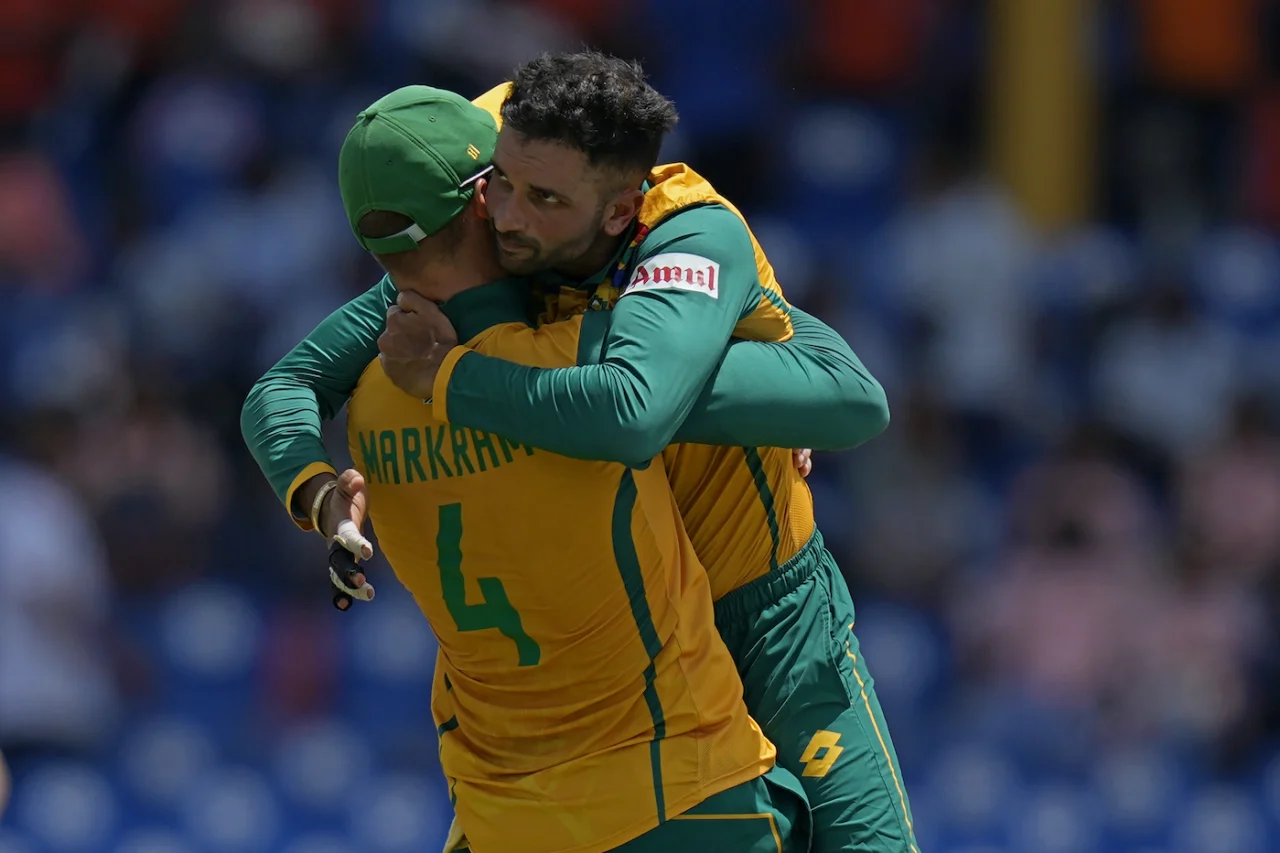 South Africa win a thriller against England